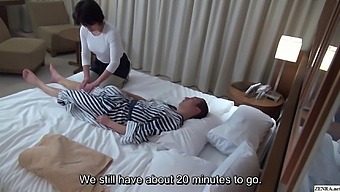 Asian massage girls giving handjobs-adult videos