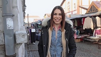 A skinny teen jessica bell gets fucked hard by her bf on cam